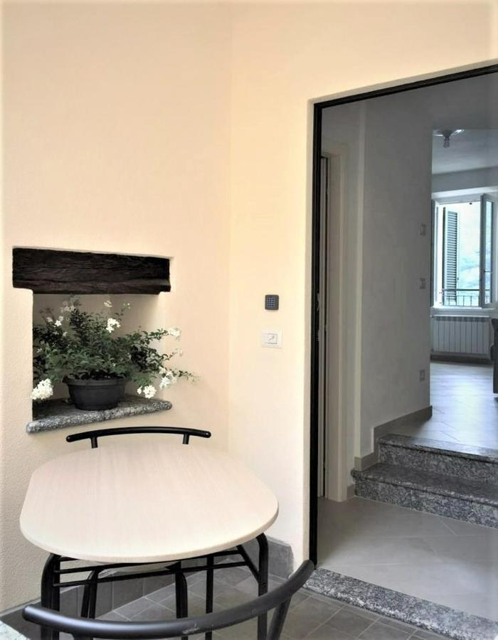 Domus Graziana - Lake Front Oliveto Lario Bagian luar foto