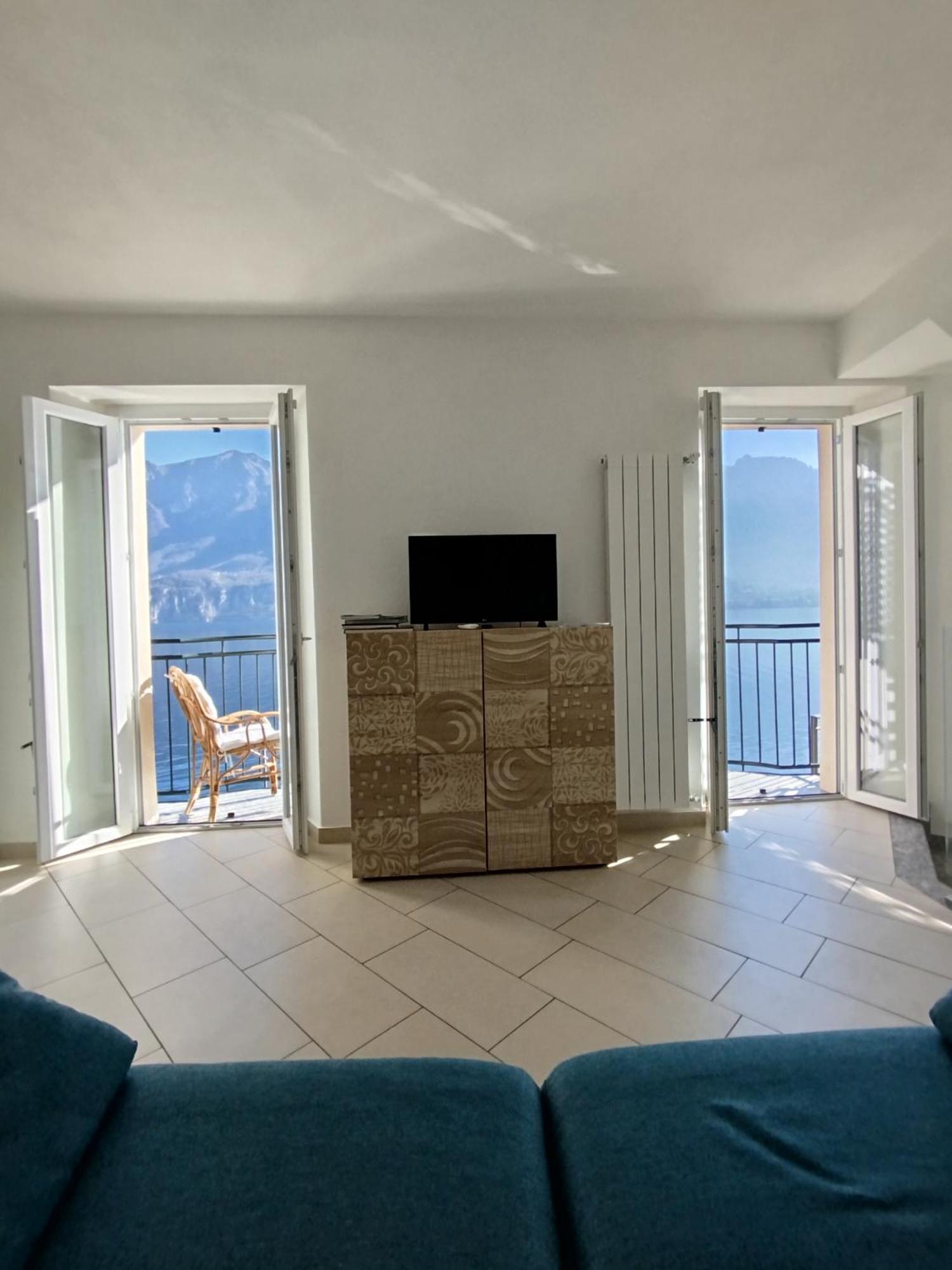 Domus Graziana - Lake Front Oliveto Lario Bagian luar foto